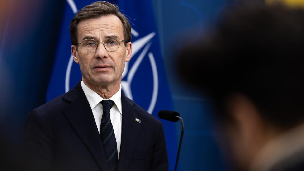 Statsminister Ulf Kristersson (M) under onsdagens pressträff. 