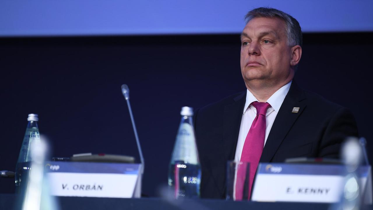 Ungerns premiärminister Viktor Orbán vid ett tidigare EPP-möte. Arkivbild.