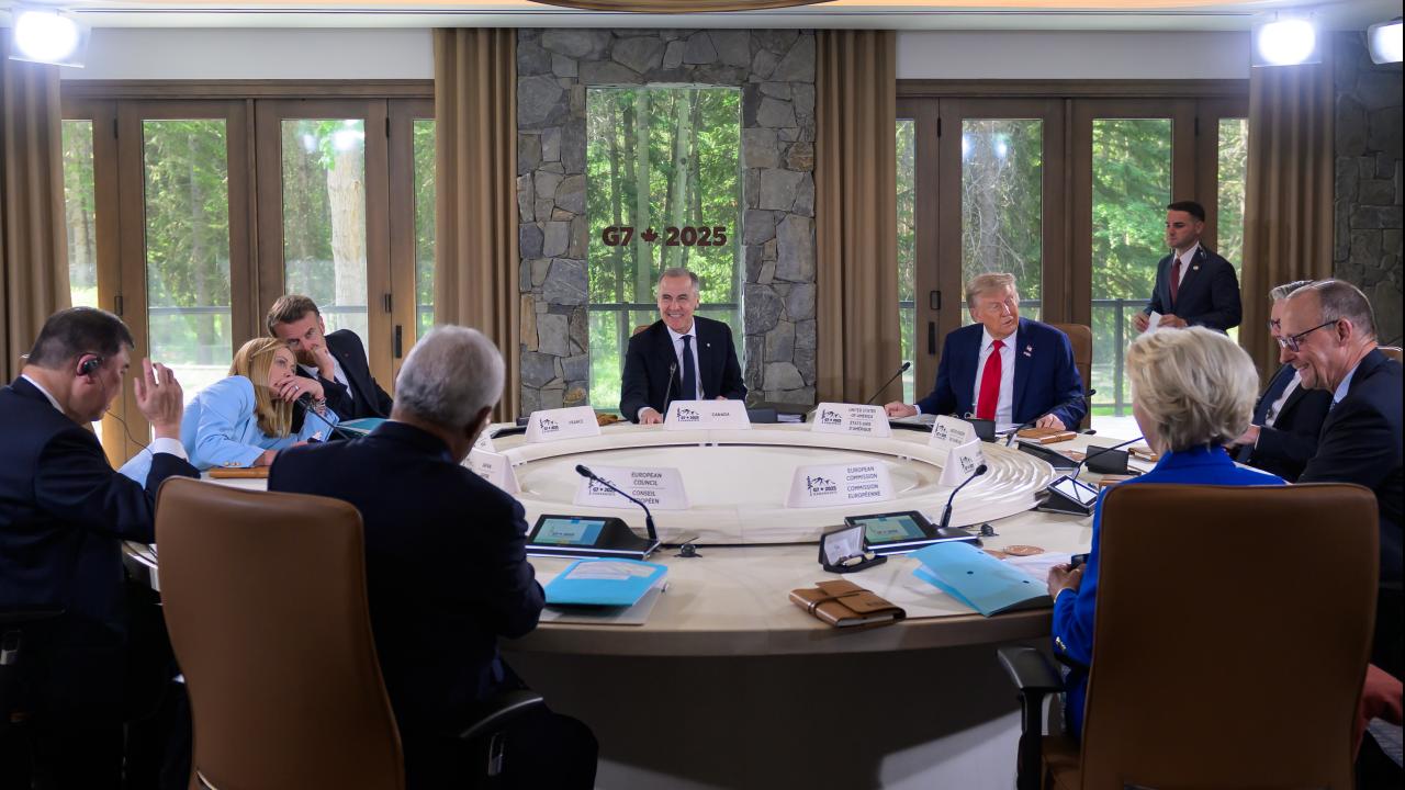 G7-mötet i Kanada fortgår under tisdagen utan USA:s president Donald Trump.
