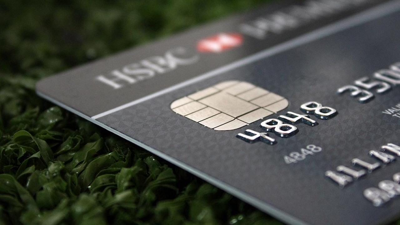 Kommissionen vill bland annat att det ska bli lättare att byta bank och att det ska ske inom 15 dagar. Arkivbild.