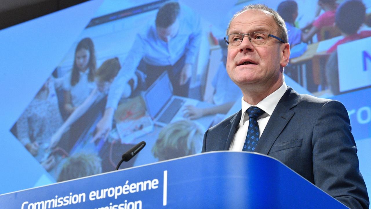 EU:s utbildningskommissionär, den ungerske nationalkonservative Tibor Navracsics.
