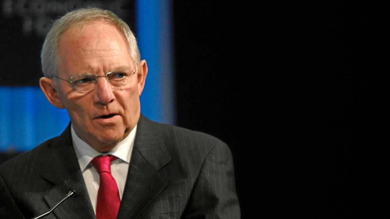 Tysklands finansminister Wolfgang Schäuble vill lätta på det tyska lånetaket. Arkivbild.