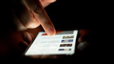 EU har tidigare stegvis sänkt de avgifter som mobiloperatörerna får ta ut för mobilanvändning i andra medlemsländer. 