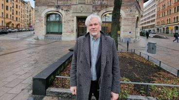 LO:s avtalssekreterare Torbjörn Johansson utanför LO-borgen på fredagen. 