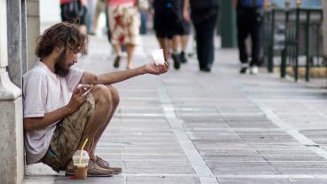 Antalet Hiv-smittade bland droganvändare har ökat från 15 år 2009 till 484 under 2012 i Grekland. Mannen på bilden har inget med artikeln att göra. Arkivbild.