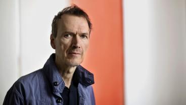 – Utan att fundamentalt ompröva migrationens roll i europeiska länder så snart som möjligt, kommer Europa fastna allt djupare i ett populistiskt beroende. Det skriver Gregor Noll, professor i internationell rätt.