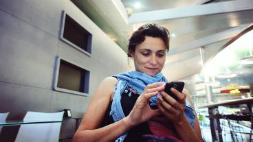 Den första juli kommer det bli billigare att mobilsurfa på Europaresan.