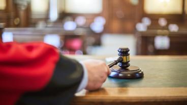 EU-parlamentet anser att kommissionen är senfärdig med att ta den nya rättsstatsmekanismen i bruk och hotar med domstol. Arkivbild.