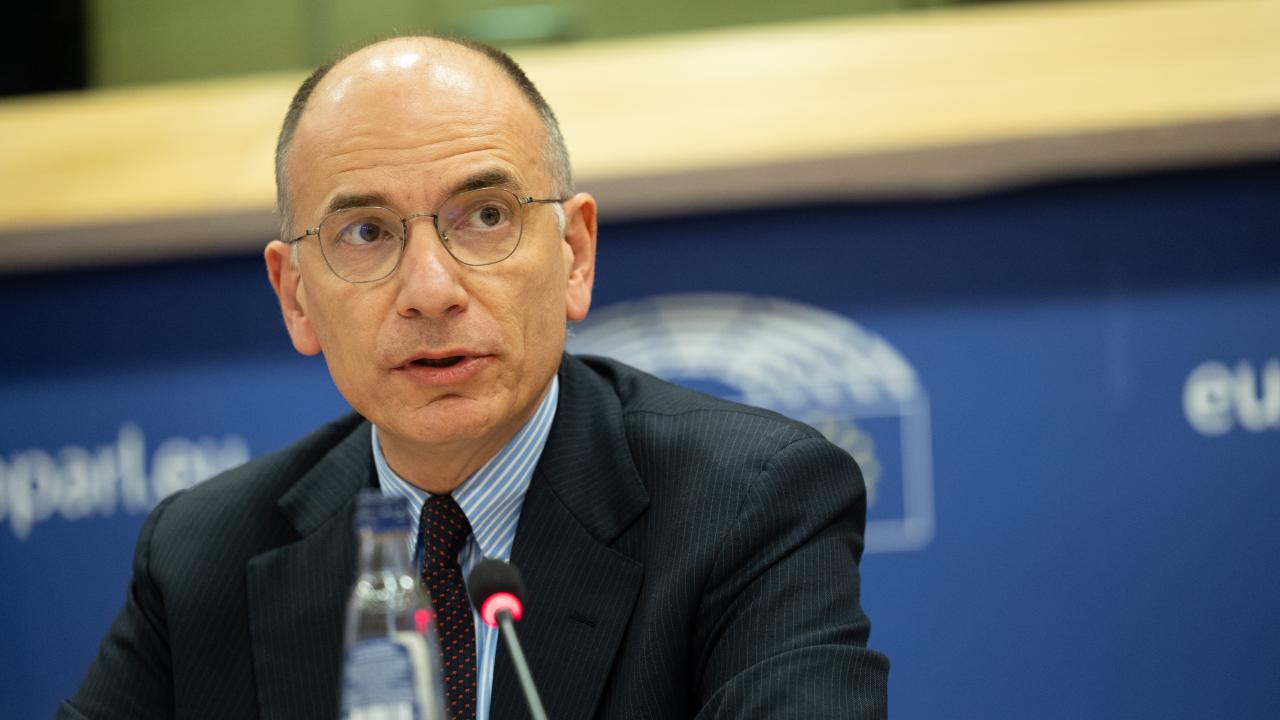 Enrico Letta, en tidigare italiensk premiärminister, har fått i uppdrag att ta fram en rapport om framtiden för inre marknaden. 