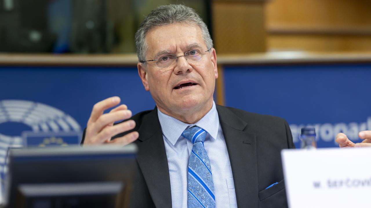 EU:s handelskommissionär Maroš Šefčovič lovar öronmärka i stöd till bönder vid eventuella "oförutsedda omständigheter" i Mercosuravtalet.