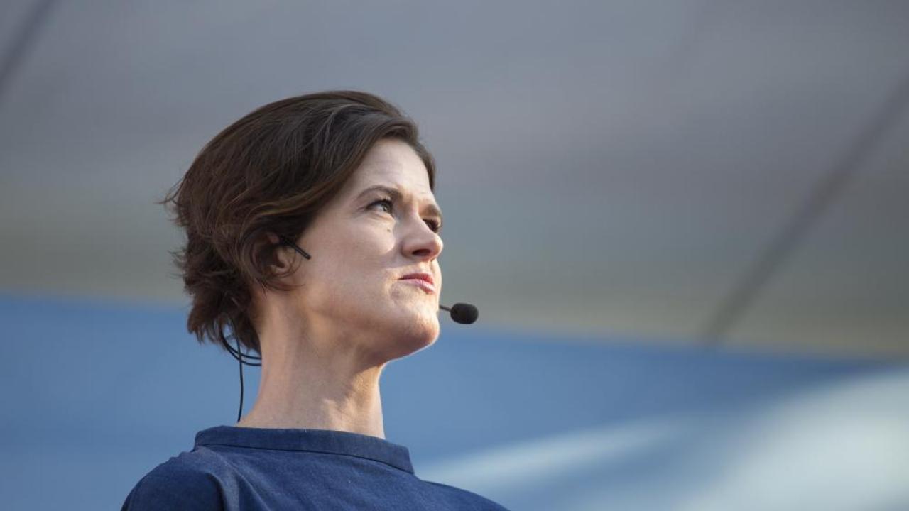 Moderatledaren Anna Kinberg Batra säger nej till en social pelare i EU.