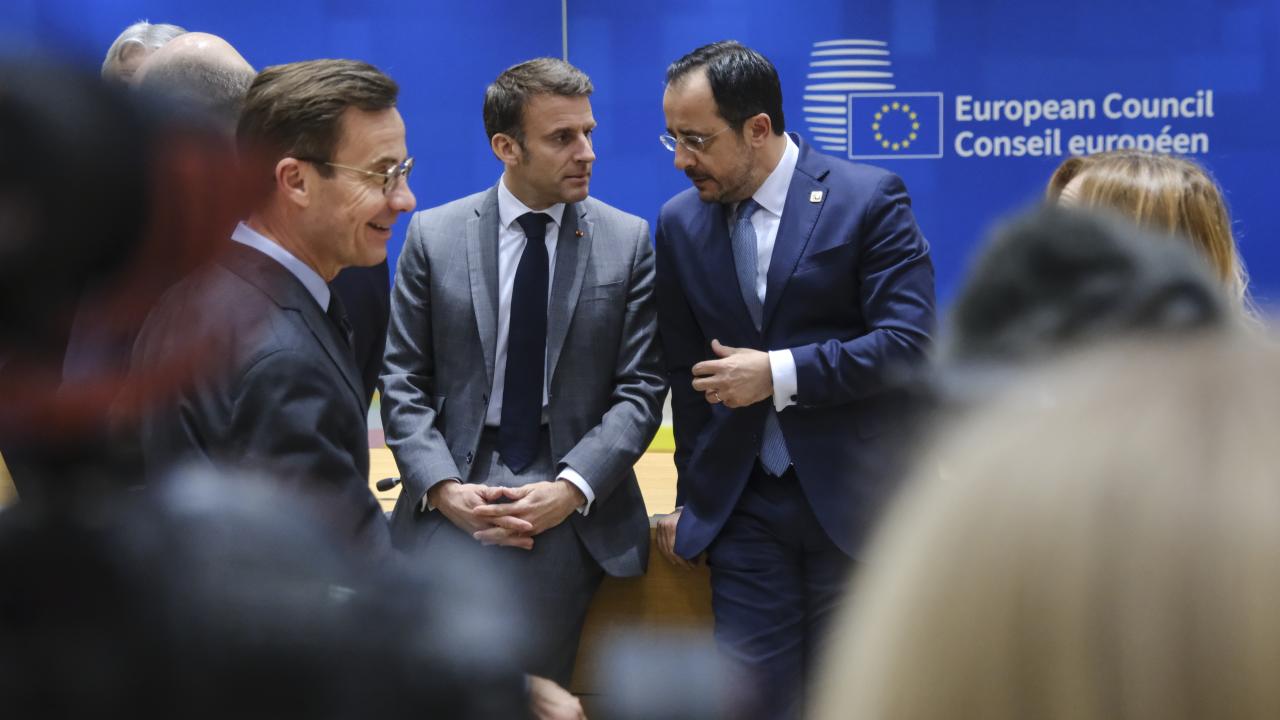 Under EU-toppmötets första dag bestämde sig medlemsländerna för att kräva eldupphör i Gaza.