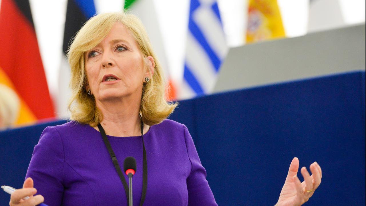 Europeiska ombudsmannen Emily O’Reilly vill ha svar från Frontex senast i september. Arkivbild.