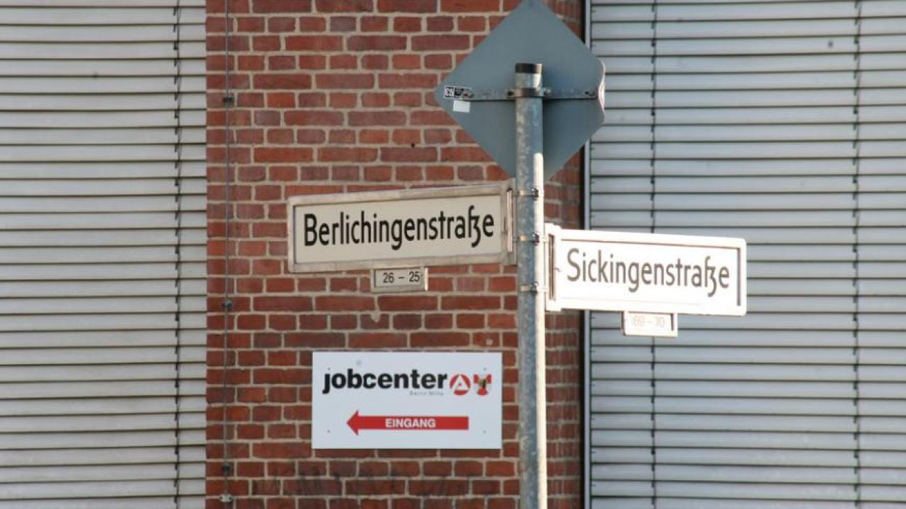 Jobcenter heter de tyska arbetsförmedlingarna.