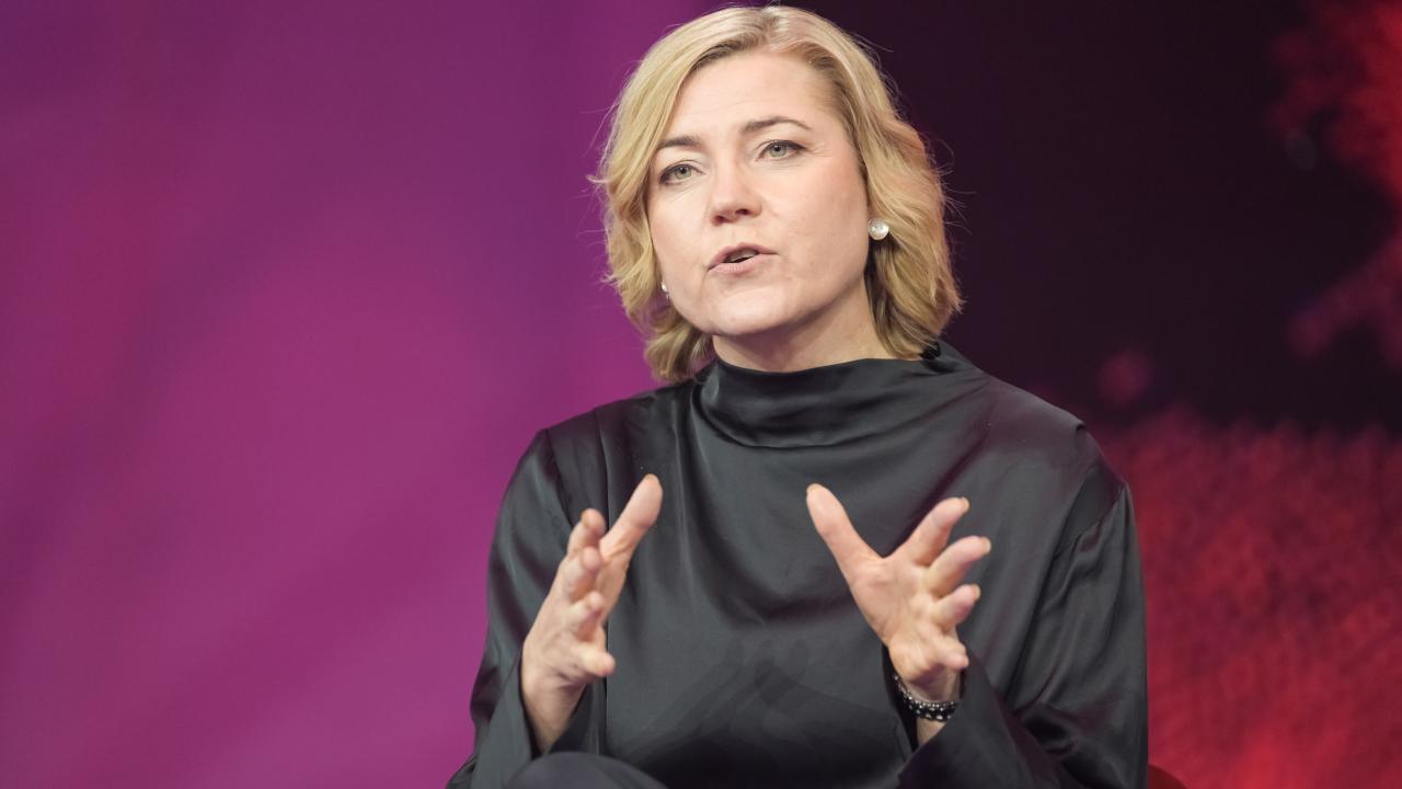 EU:s tech- och säkerhetskommissionär, den liberalkonservativa finskan Henna Virkkunen. Arkivbild.