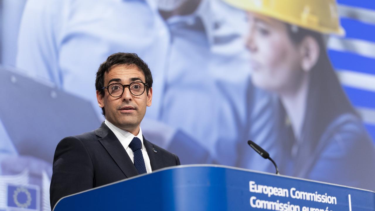 EU-kommissionär Stéphane Séjourné, en fransk liberal, ansvarar för inre marknaden och välstånd. 