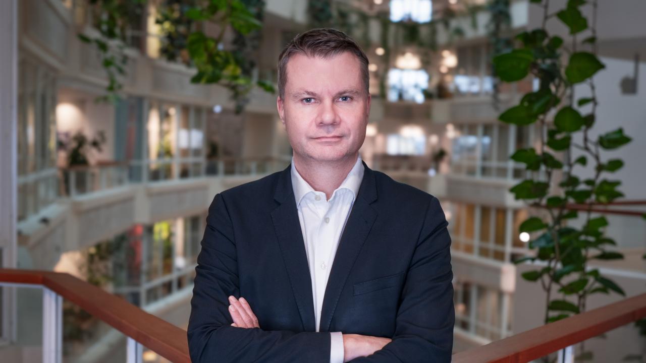 Gästkrönikören Ulf Olsson, SKR, vill bredda samarbetet med att skydda den svenska arbetsmarknadsmodellen mot oönskad EU-lagstiftning.