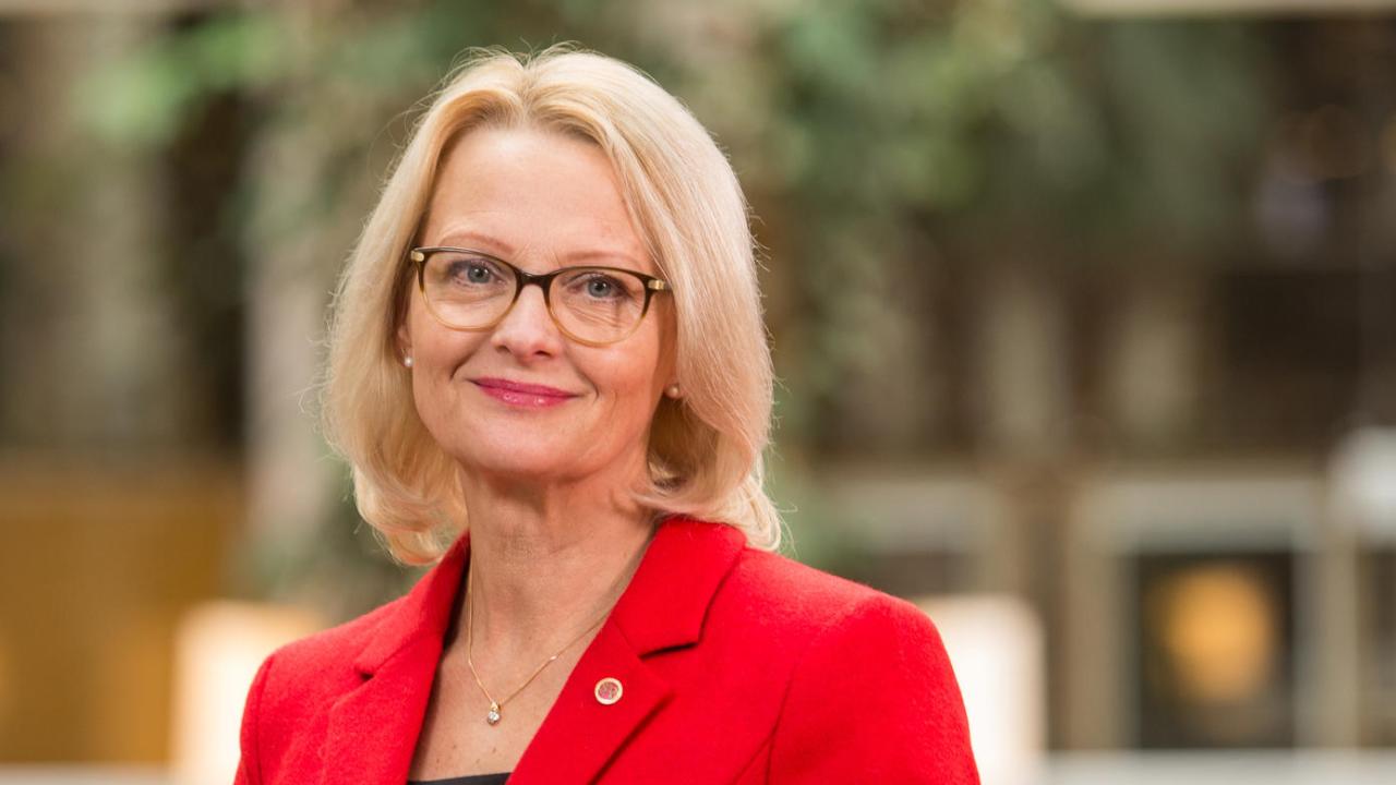 Europaparlamentariker Heléne Fritzon (S) uppmanar EU-kommissionens ordförande Ursula von der Leyen att vid sitt linjetal på onsdagen fokusera på tre viktiga frågor.