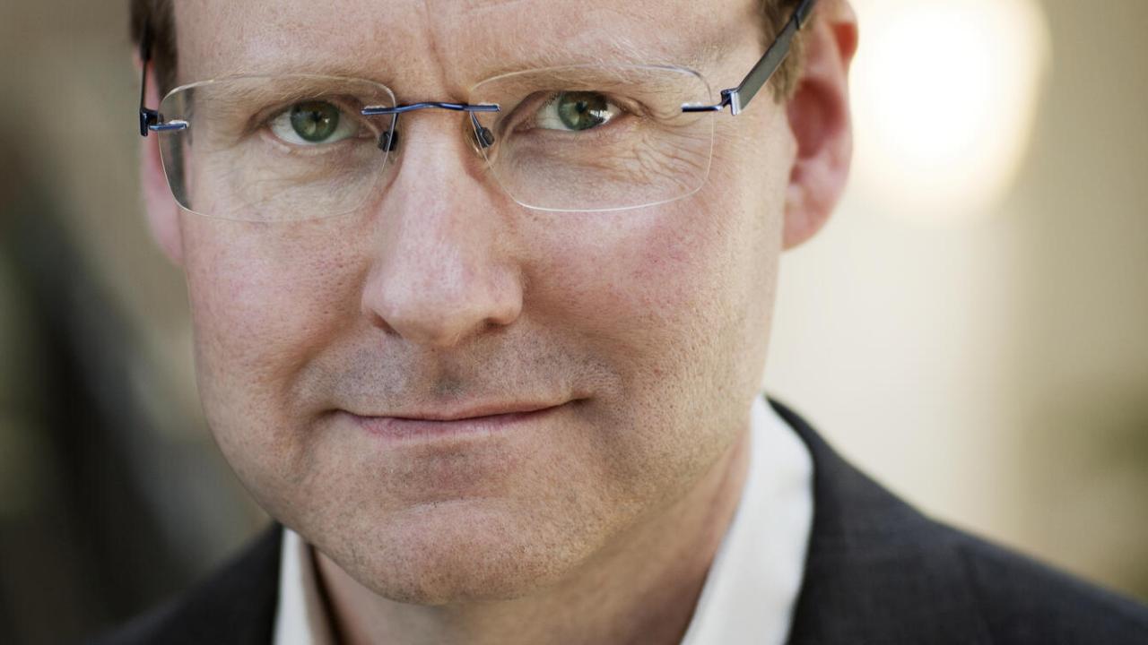 – Min bedömning är att EU-domstolen skulle ha respekt för det uttalade syftet i direktivet, att olika länders modeller ska respekteras fullt ut, säger juristprofessor Jörgen Hettne vid Lunds universitet.