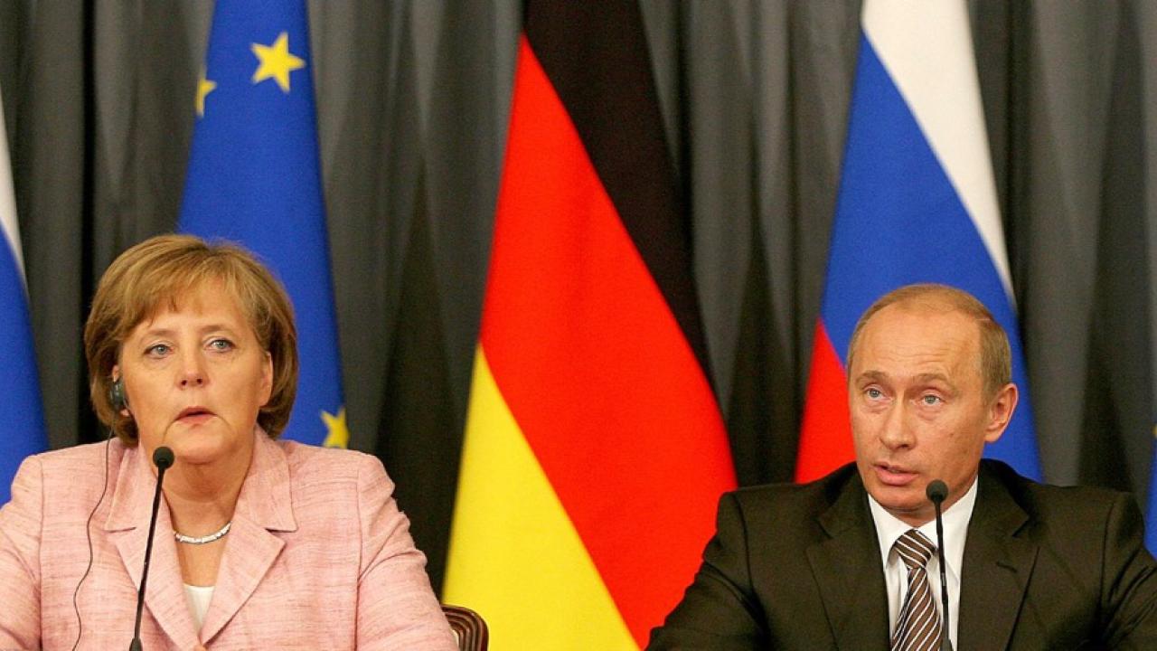 Angela Merkel och Vladimir Putin. Arkivbild.