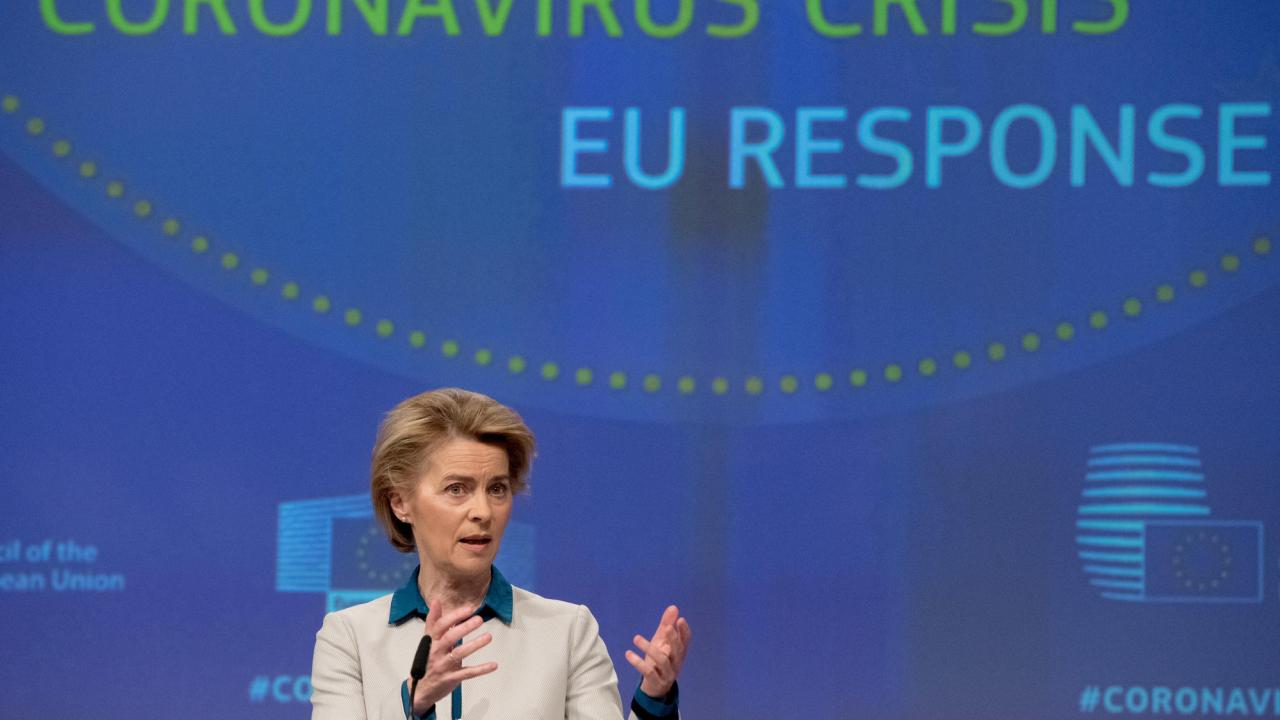 EU-kommissionens ordförande Ursula von der Leyen presenterar rekommendationer för hur medlemsländerna bör lätta på coronarestriktioner.