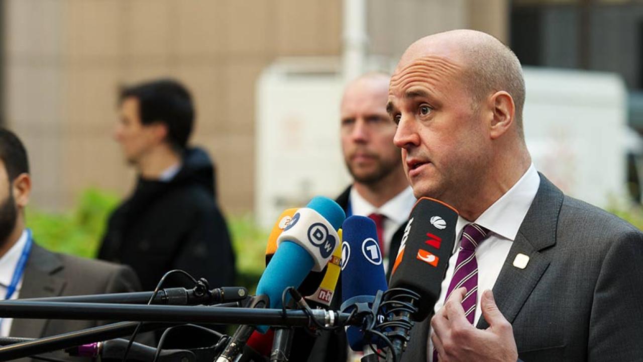 Statsminister Fredrik Reinfeldt menar att Sverige fortfarande kan gå med i EU:s bankunion.