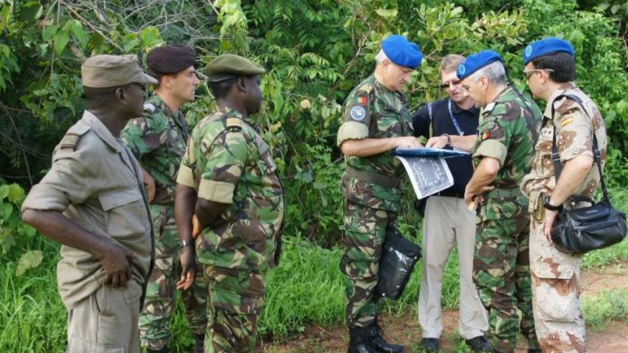Europeiska soldater i Guinea-Bissau. Arkivbild.