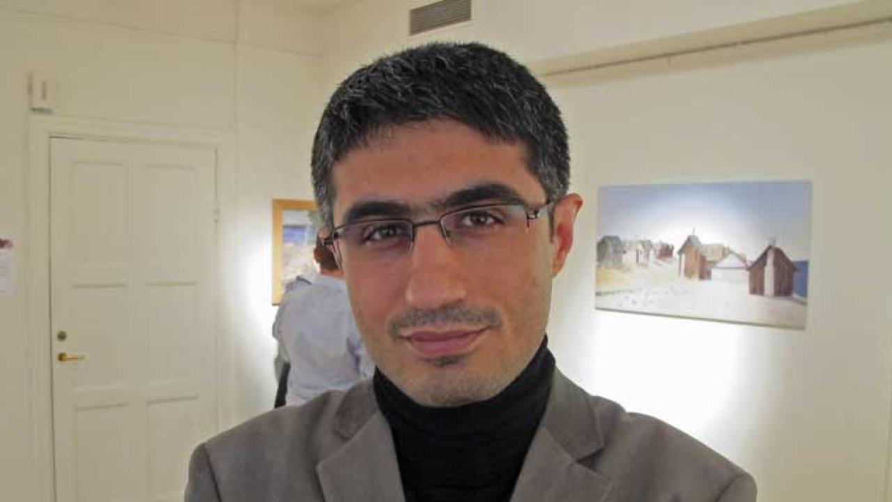 Bariş Pehlivan, åtalad turkisk journalist, vill se ett större engagemang från EU för att stärka pressfriheten i Turkiet.