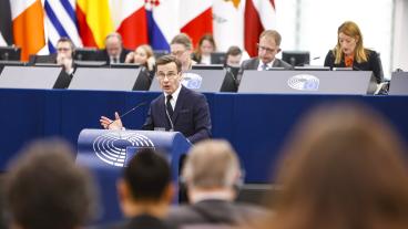 Statsminister Ulf Kristersson (M) talar i EU-parlamentet.