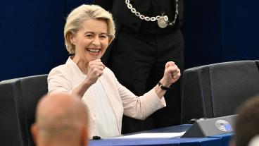 EU-kommissionens ordförande Ursula von der Leyen har precis fått veta att 401 EU-parlamentariker röstade för att ge henne ytterligare en mandatperiod.