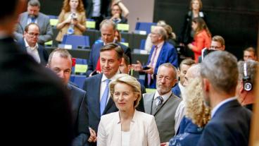 Ursula von der Leyen besöker den konservativa EPP-gruppen i EU-parlamentet, den enda som hittills uttryckt sitt stöd för den tyska försvarsministern som nästa kommissionsordförande. Arkivbild.