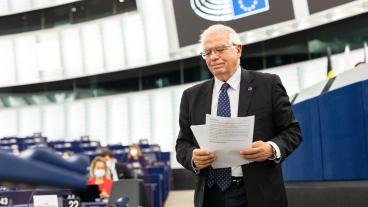 EU:s utrikesrepresentant Josep Borrell under tisdagens debatt om en ny USA-politik.
