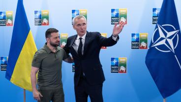 Ukrainas president Volodymyr Zelenskyj och Natos generalsekreterare Jens Stoltenberg under veckans toppmöte i Litauen.
