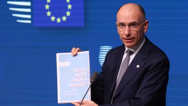 Enrico Letta presenterade på torsdagens EU-toppmöte en rapport om hur EU:s inre marknad ska förbättras och omfatta fler områden.
