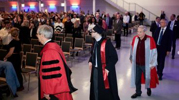 Invigning av Centraleuropeiska universitetet i österrikiska Wien efter nedstängningen i ungerska Budapest. Till höger i bild universitetets ungersk-amerikanske grundare George Soros. Arkivbild.