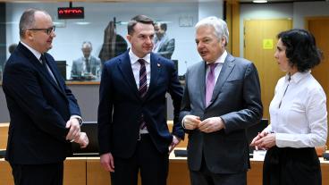 Polens justitieminister Adam Bodner, Polens EU-minister Adam Szłapka, EU:s justitiekommissionär Didier Reynders och Belgiens EU- och utrikesminister Hadja Lahbib under tisdagens EU-ministermöte.