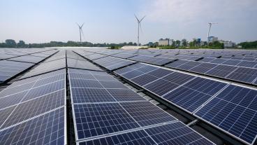 Sol- och vindkraftverk