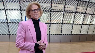 Finansminister Elisabeth Svantesson på ministerrådet.