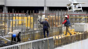 Utländska EU-arbetare ska ha samma lön som inhemska enligt en överenskommelse mellan EU:s lagstiftare.   