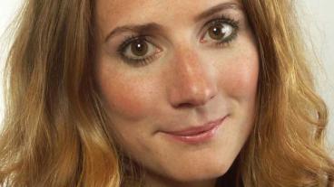 Kristdemokraterna Caroline Szyber (bilden) och Ebba Busch Thor: Europa har inte råd att förlora kampen mot traffickingligorna.  