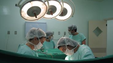 Att begränsa antalet utländska studenter vid medicinska utbildningar kan vara lagligt har EU-domstolen beslutat. 