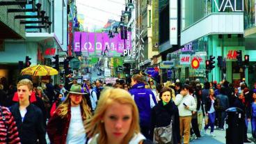 Unga svenskar gillar den fria rörligheten inom EU. Det framgår av en undersökning som Sifo gjort åt Europaportalen. Arkivbild.