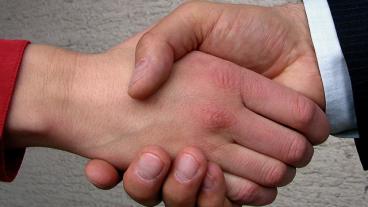 Arkivbild. Inser inte Socialdemokraterna att euroobligationer kan försvaga förhandlingsrätten, skriver Thomas Janson. 