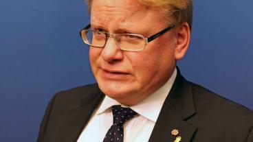 Efter ubåtsbevisen: Försvarsminister Peter Hultqvist (S) blir sannolikt en av huvudpersoner på EU:s försvarsministermöte i nästa vecka.