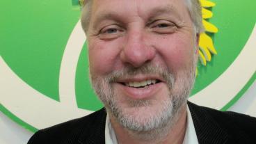  Peter Eriksson (MP) anser att EU behöver tre bindande klimatmål om unionen ska klara FN:s tvågradersmål.