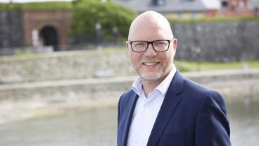 – Det är tydligt att dubbla budskap och villfarelser präglar socialdemokratins Europapolitik, skriver Jörgen Warborn (M).