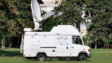 Inom public service-koncernen MTVA ingår bland annat tv och radio. Arkivbild.