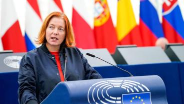 Malin Björk (V) var en av de EU-parlamentariker som på tisdagen krävde att kraven skärps på Ungern att leva upp till rättsstatens principer. 