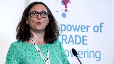 Handelskommissionär Cecilia Malmström vet inte vad Donald Trump menade med att EU skulle ha en orättvis handelspolitik. 