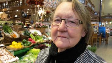 – En god djuromsorg gör bondens jobb lättare, billigare och mer lönsamt, poängterar Marit Paulsen (FP).